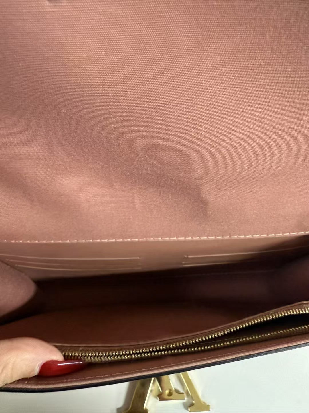 Louis Vuitton Louise Pink Vernis Patent Leather Wallet