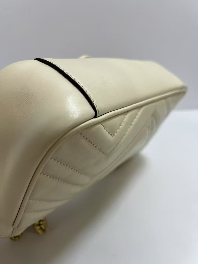 Gucci GG Marmont White Leather Chevron-Quilted Shoulder Bag