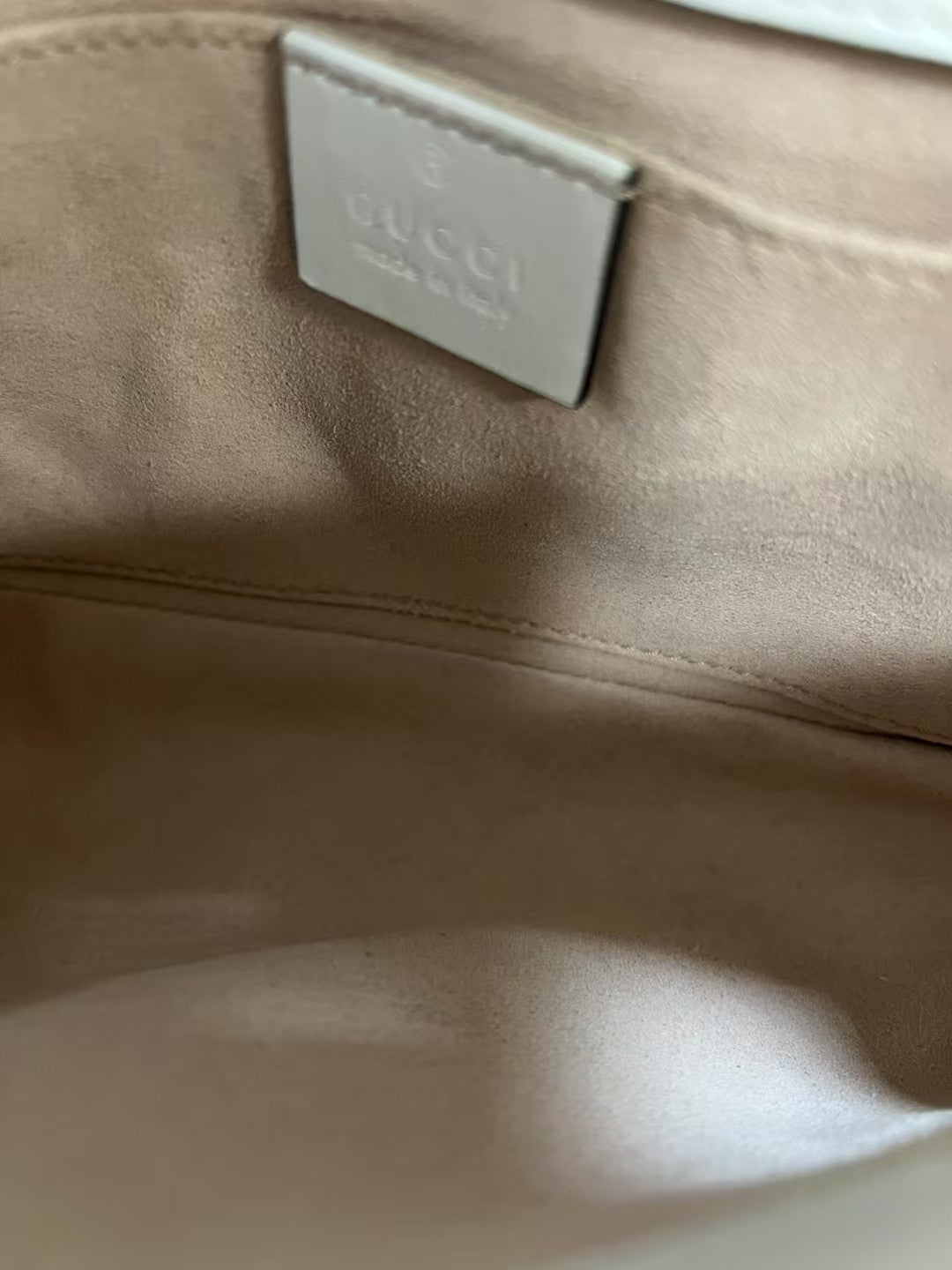 Gucci GG Marmont White Leather Chevron-Quilted Shoulder Bag
