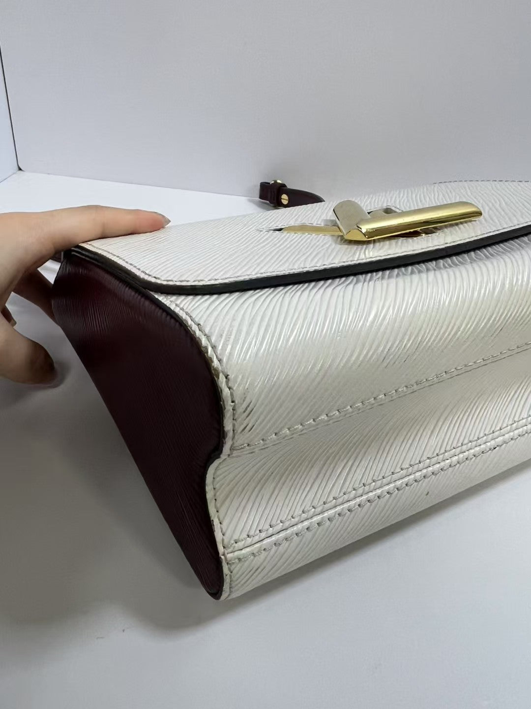 Louis Vuitton Twist MM White & Burgundy Epi Leather Chain Bag