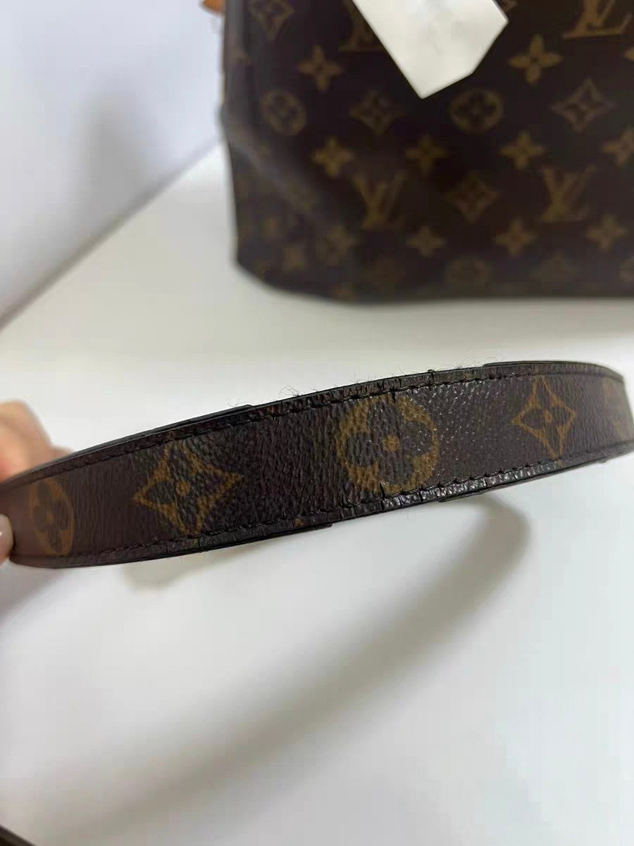 Louis Vuitton Montaigne MM Brown Monogram Canvas Handbag