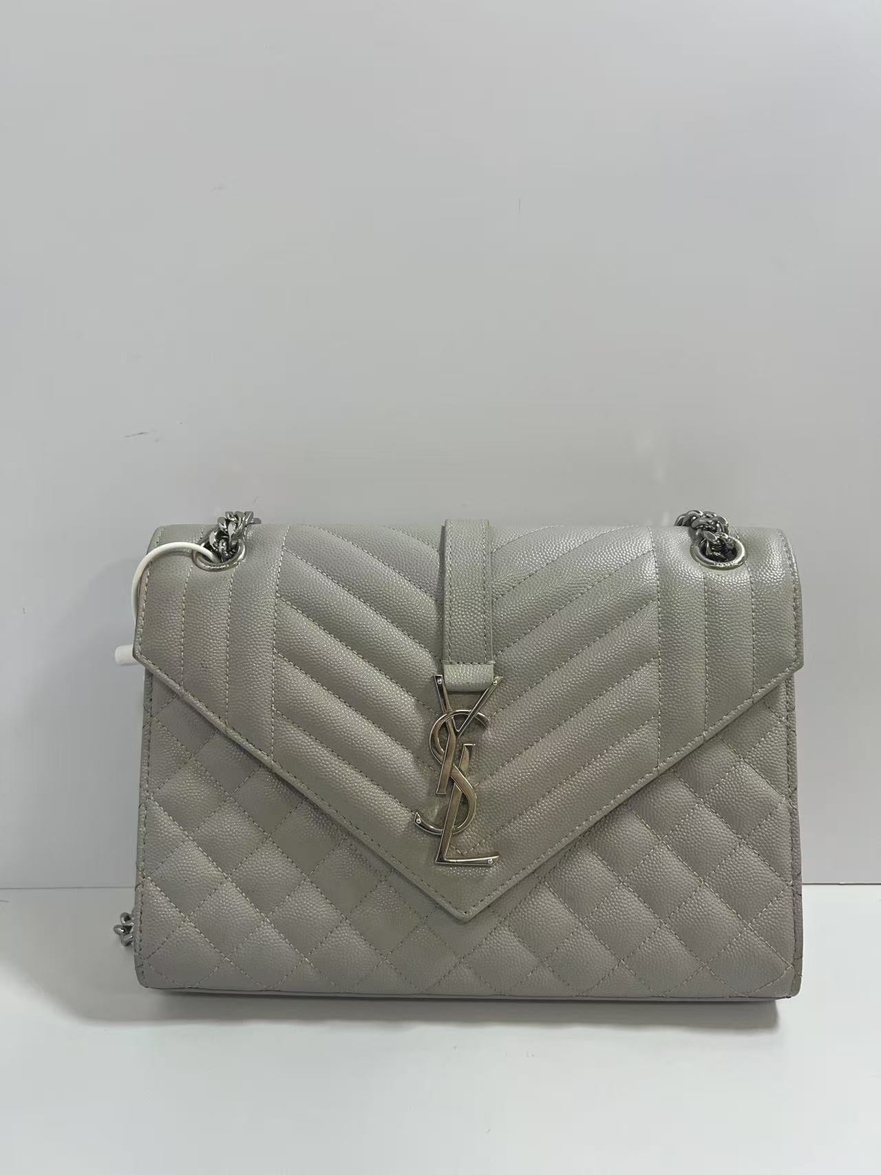 Saint Laurent Envelope Medium Grey Chevron-Quilted Grained Leather Shoulder Bag