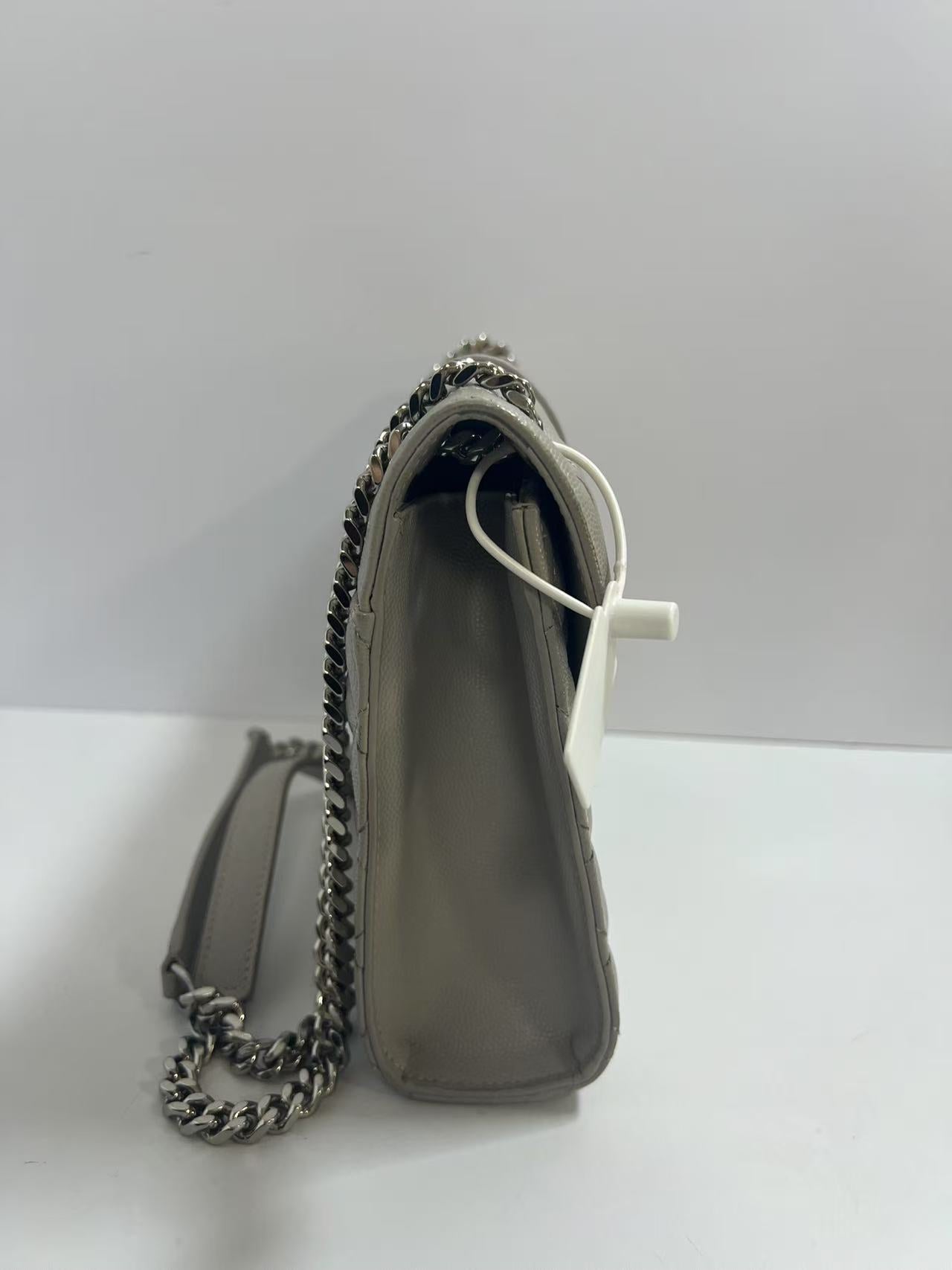 Saint Laurent Envelope Medium Grey Chevron-Quilted Grained Leather Shoulder Bag
