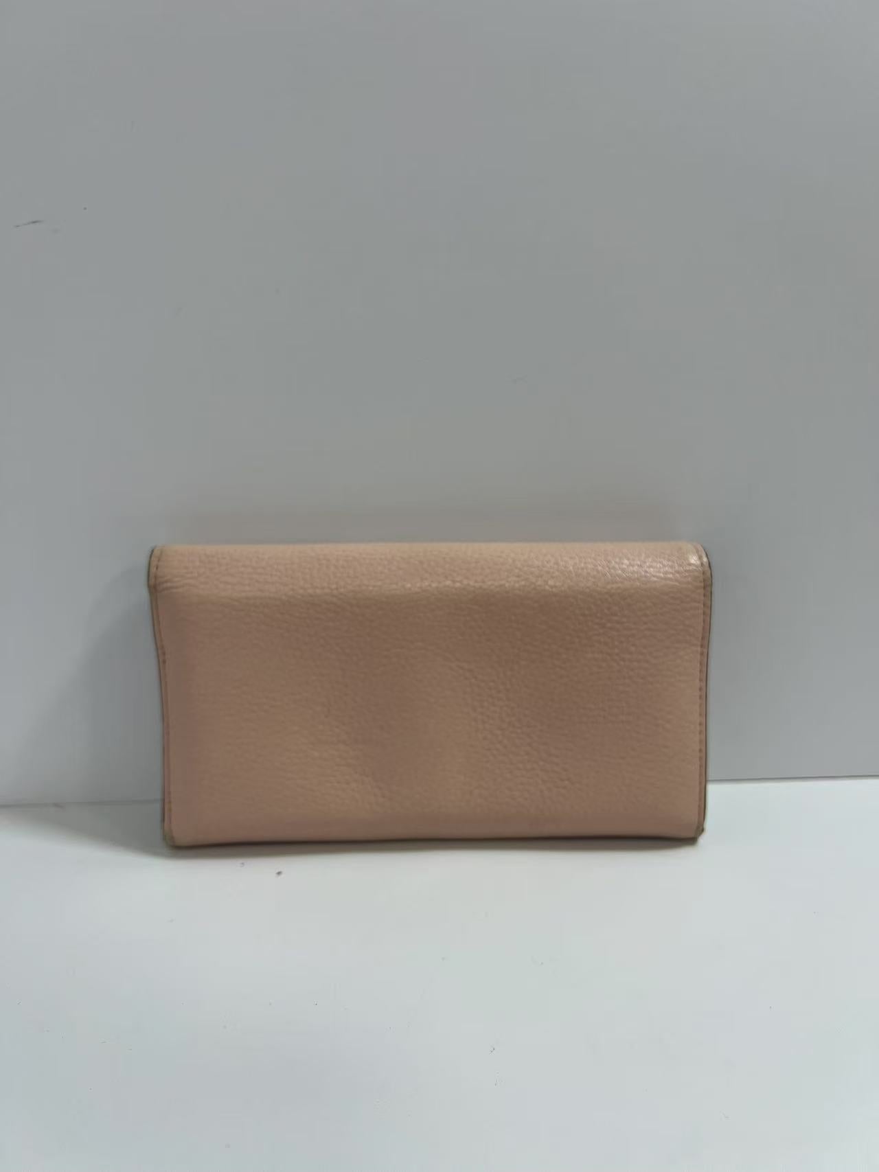 Gucci Blind for Love Blush Pink Pebbled Leather Snap Wallet