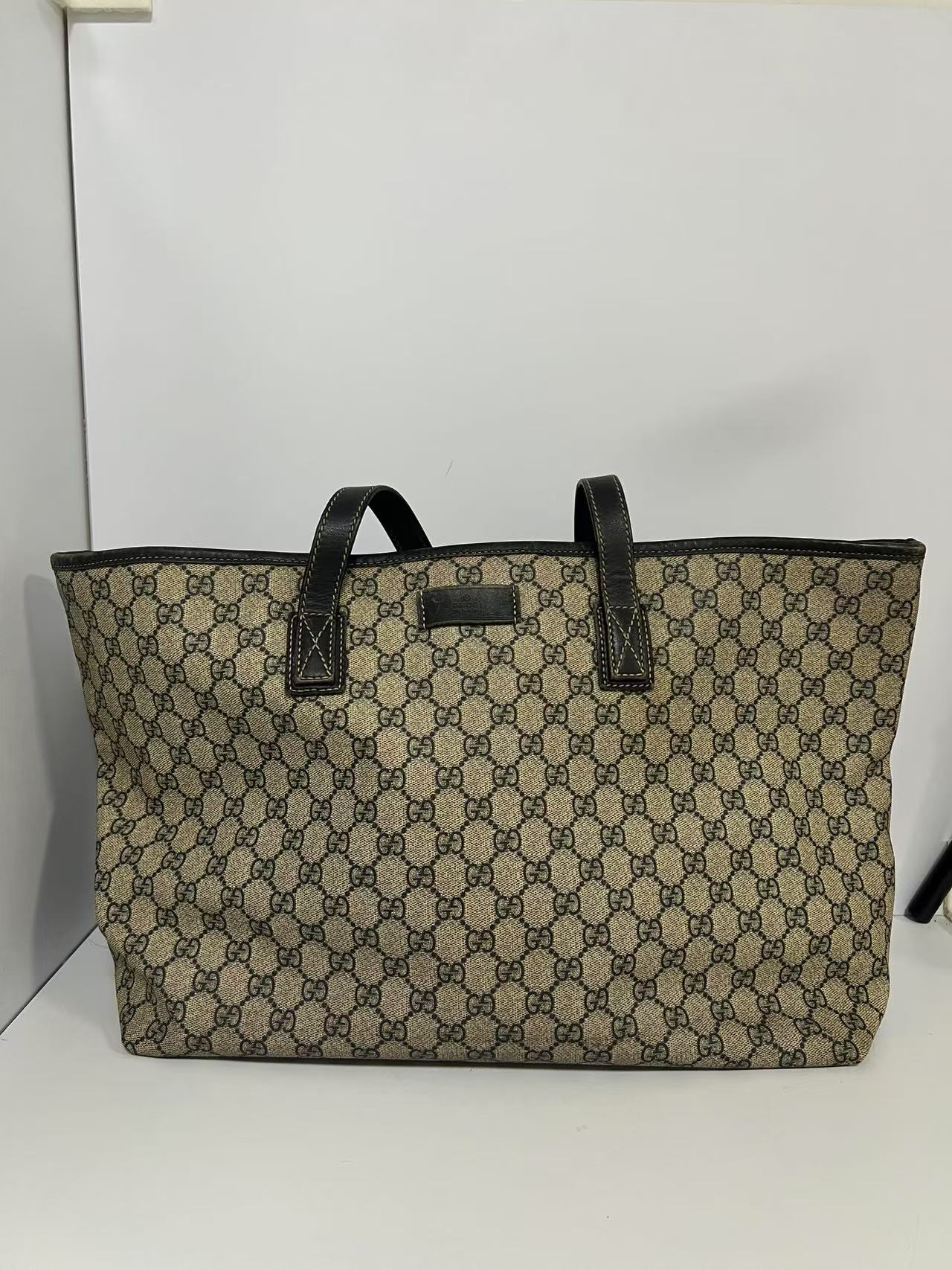 Gucci Beige GG Supreme Canvas Large Tote Bag