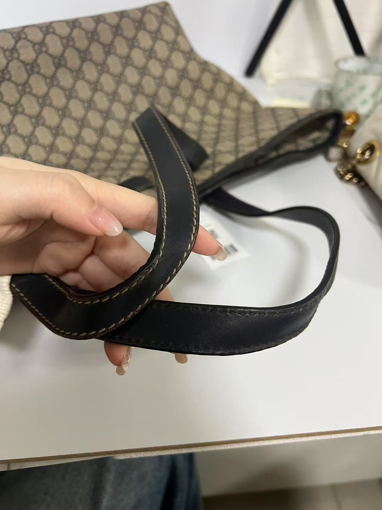 Gucci Beige GG Supreme Canvas Large Tote Bag