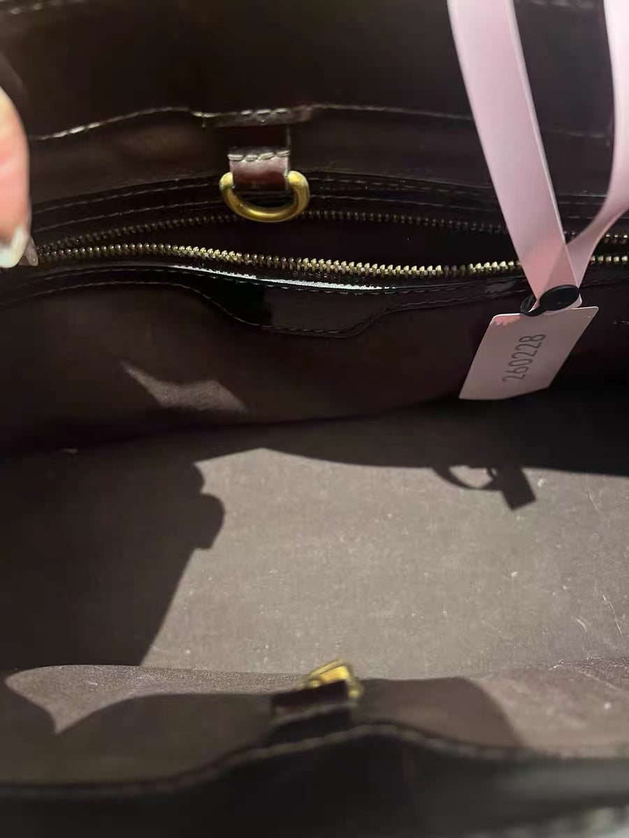 Louis Vuitton Amarante Monogram Vernis Tote Bag