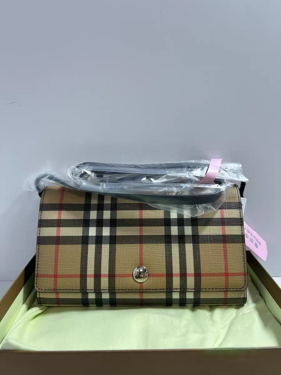 Burberry Hannah Vintage Check Wallet On Strap