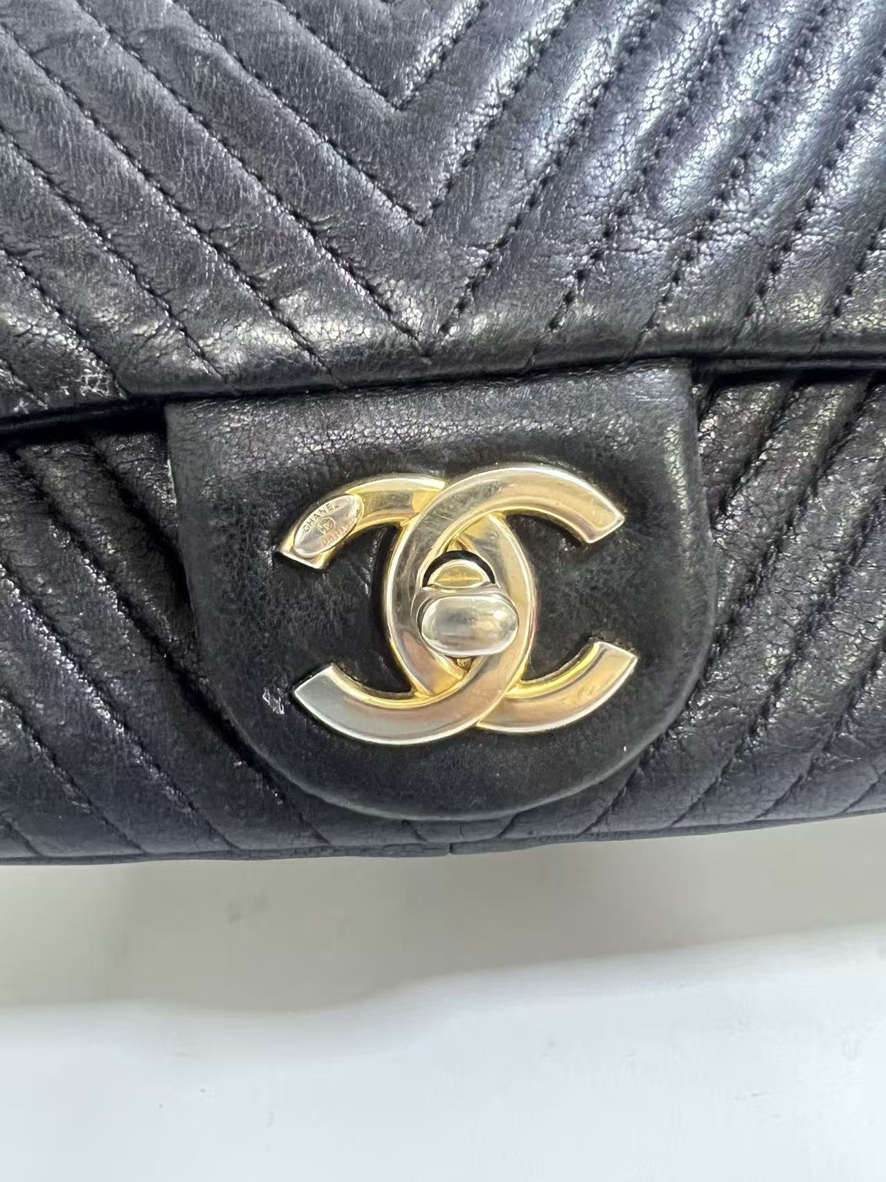 Chanel Black Chevron Quilted Leather Medium Flap Bag