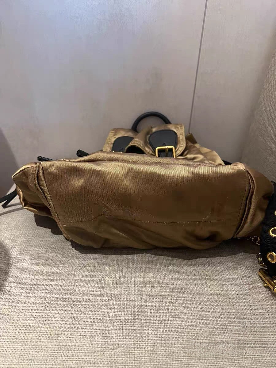 Louis Vuitton Croissant MM Monogram Canvas Shoulder Bag