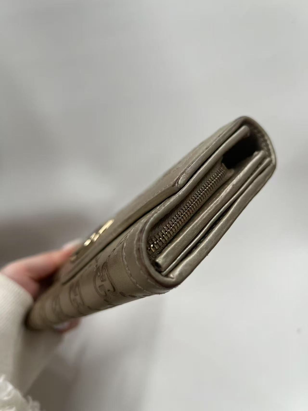 Gucci GG Signature Leather Continental Wallet