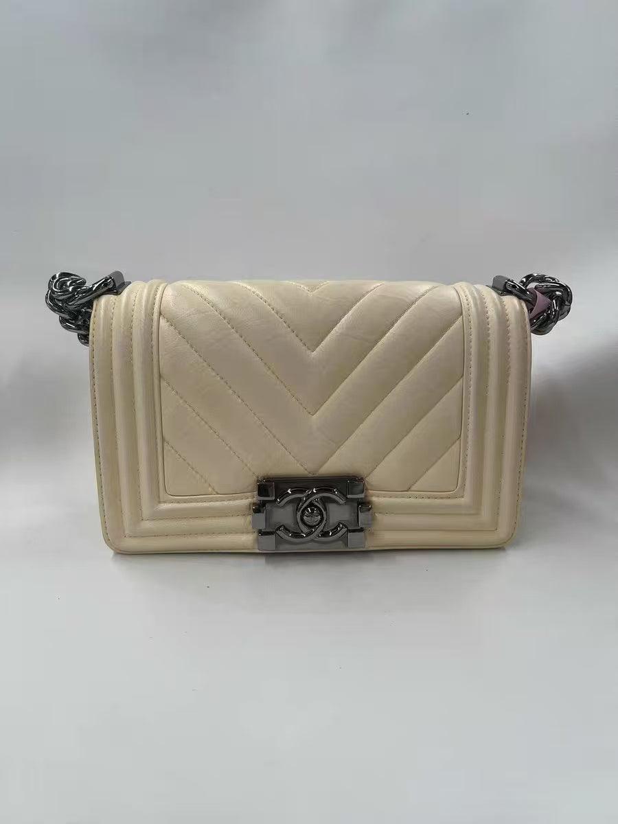 Chanel Boy Small Chevron Beige Leather Shoulder Bag