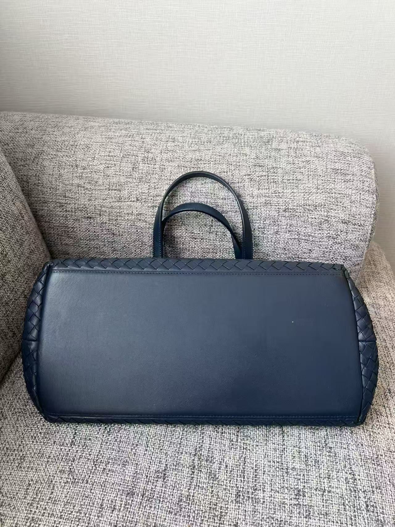 Bottega Veneta Large Intreccio Woven Leather Tote Bag
