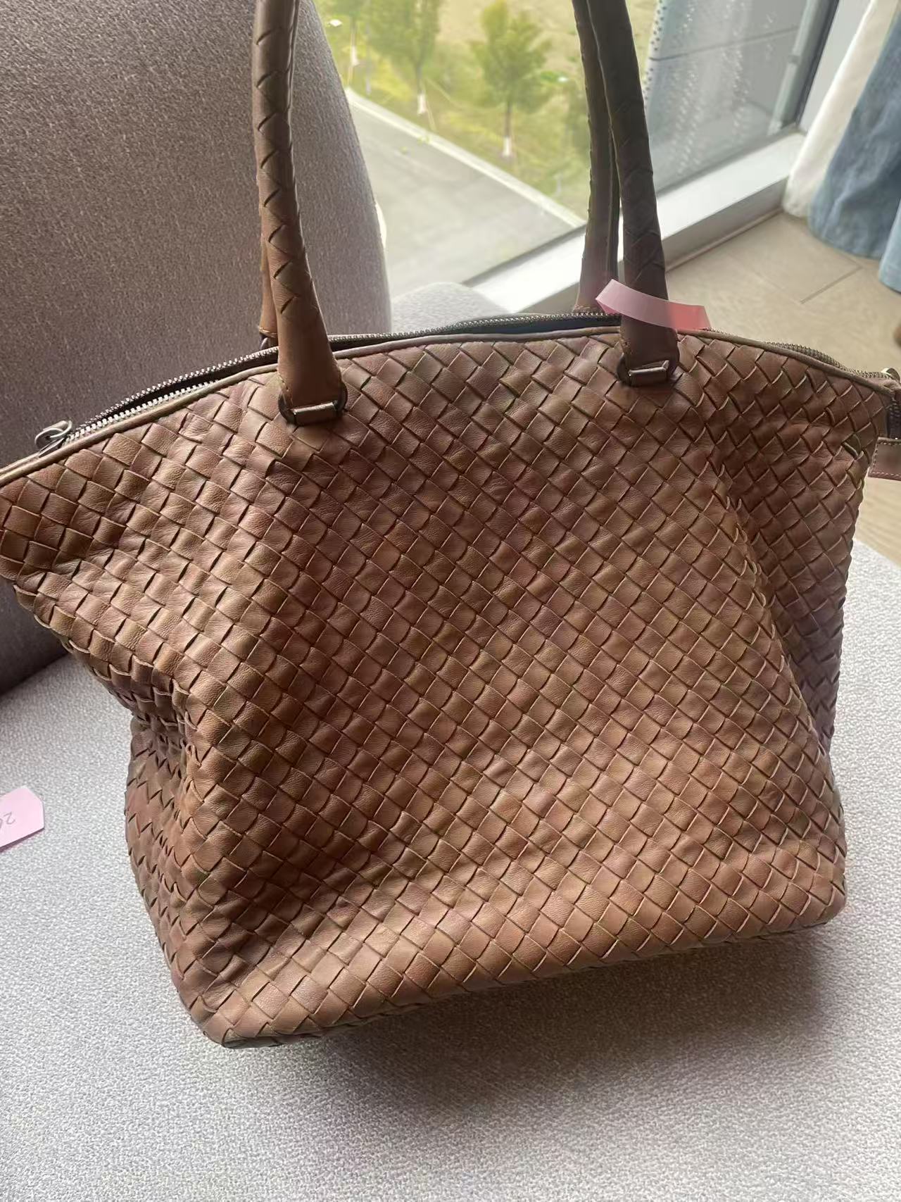 Bottega Veneta Medium Intreccio Woven Leather Tote Bag