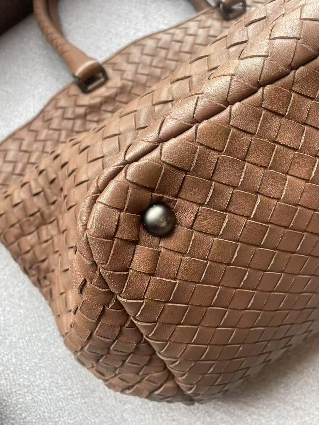 Bottega Veneta Medium Intreccio Woven Leather Tote Bag